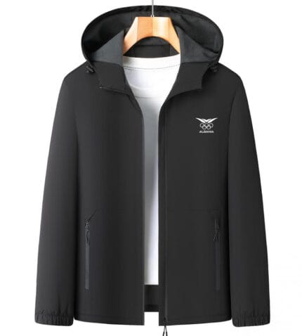 Heavy - rain - level waterproof, fleece - lined integrated outdoor softshell jacket